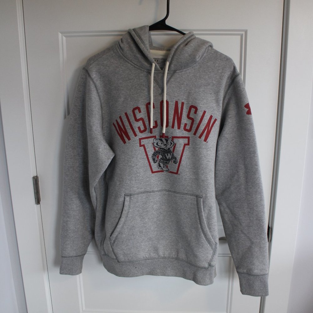 Wisconsin Badgers Under Armour Sweatshirt, M